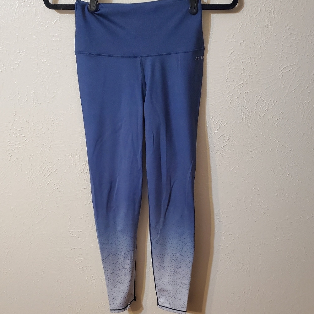 AR-33 Alpha 7/8 High Waisted Leggings